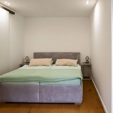 Schoene, Zentrale Fuer 4 Personen Apartman Augsburg